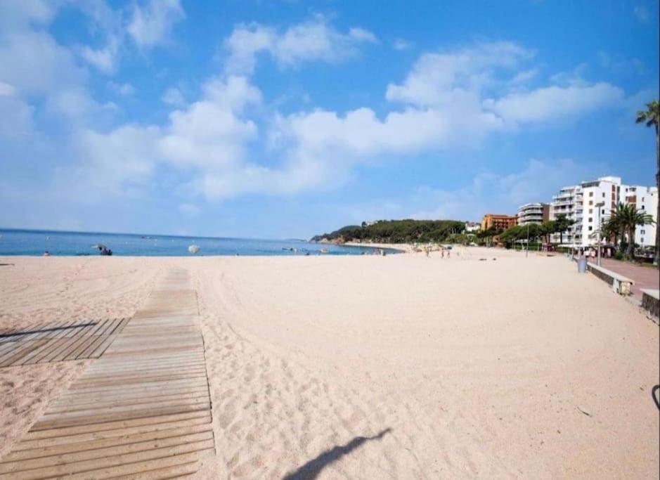 Seahomes Vacations - Acacias Beach&chic Appartement Lloret de Mar